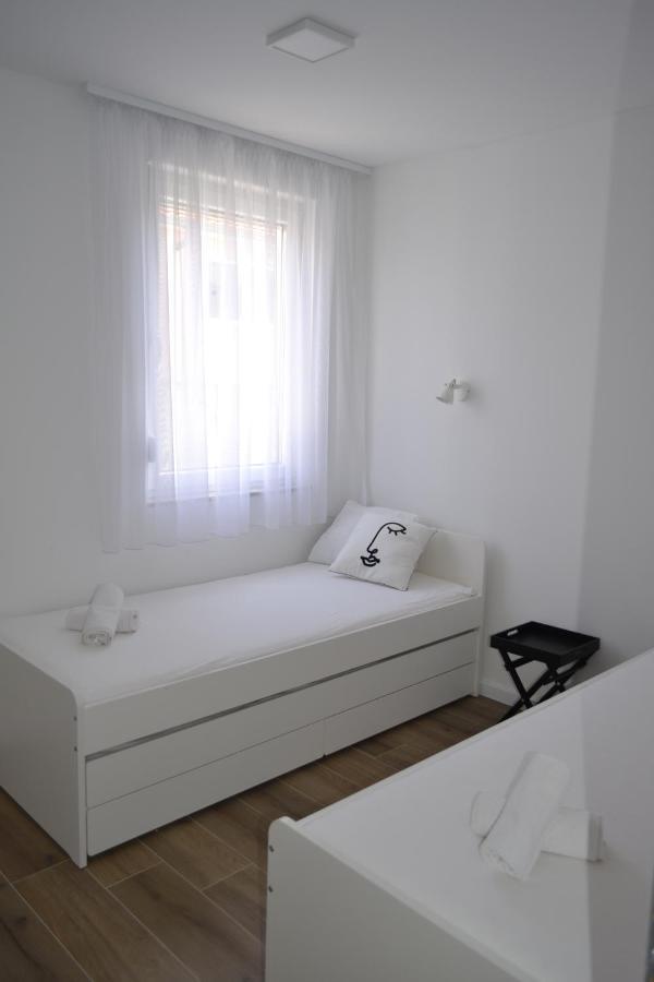 Villa Apartment Joel Trogir Exterior photo